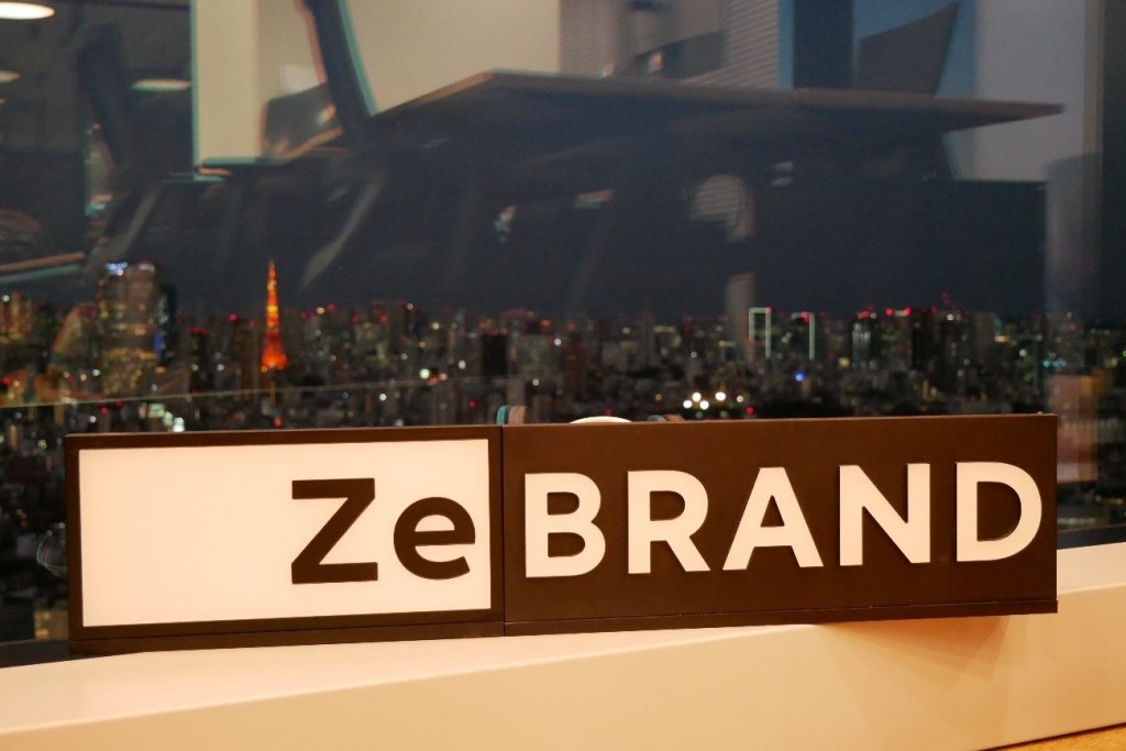 ZeBrand Inc ロゴ